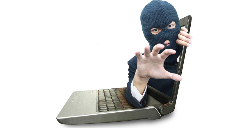 Hacker'lar Hesap Bilgilerini Çalmak İçin Monitörü Seçiyor